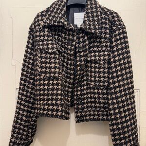 Avec Les Filles Black and Cream Houndstooth Blazer